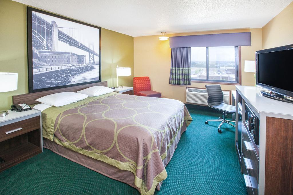 Super 8 by Wyndham Van Buren/Ft. Smith Area Exterior foto